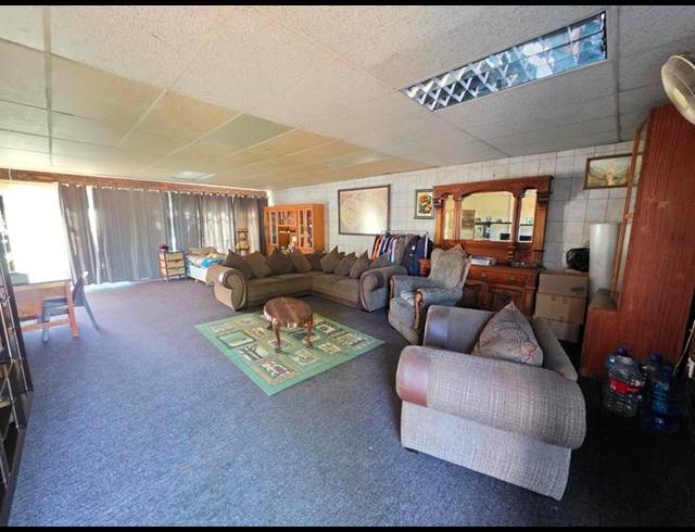 4 BEDROOM HOUSE FOR SALE IN ROTHDENE